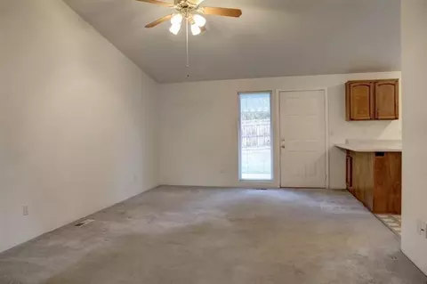 527 S C St, Phoenix, OR 97535 photo 17