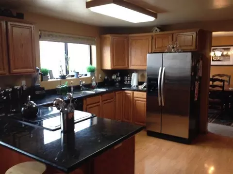 463 Ayres St, Eagle Point, OR 97524 photo 5