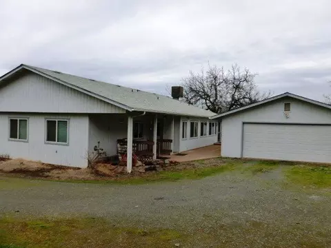 262 Summit Loop, Grants Pass, OR 97527 photo 2