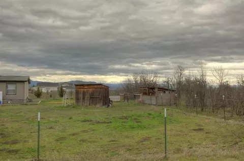 3096 Dodge Rd, Eagle Point, OR 97524 photo 12