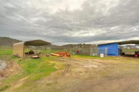 3096 Dodge Rd, Eagle Point, OR 97524 photo 10
