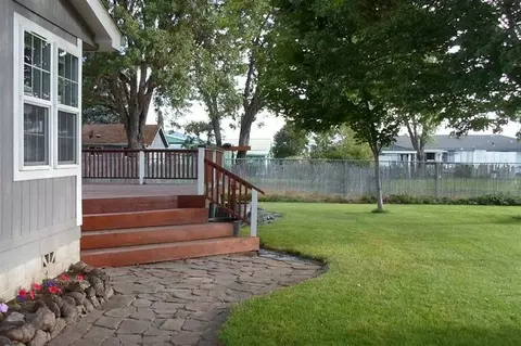 6942 Pinehurst, Central Point, OR 97502 photo 22