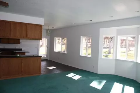 664 Mountain View Dr, Eagle Point, OR 97524 photo 12