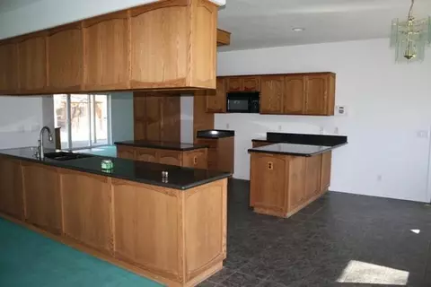 664 Mountain View Dr, Eagle Point, OR 97524 photo 10