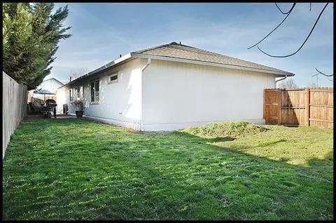 433 Merlee Cir, Eagle Point, OR 97524 photo 12