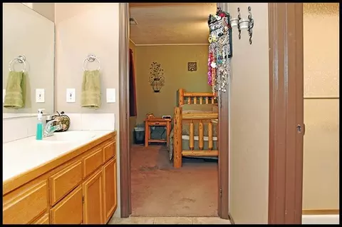433 Merlee Cir, Eagle Point, OR 97524 photo 8
