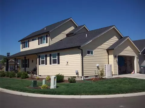 1070 N Haskell St, Central Point, OR 97502 photo 18