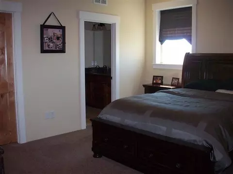 1070 N Haskell St, Central Point, OR 97502 photo 9