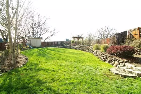 1047 Highlands Dr, Eagle Point, OR 97524 photo 19