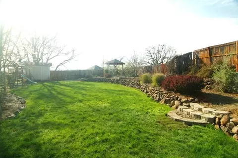 1047 Highlands Dr, Eagle Point, OR 97524 photo 18