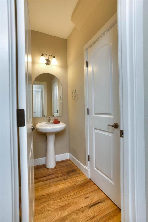 966 Covington, Central Point, OR 97502 photo 12