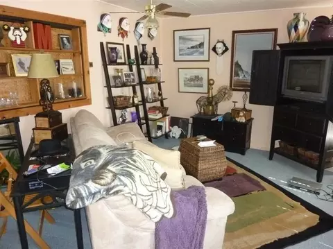 302 4th St, Phoenix, OR 97535 photo 2