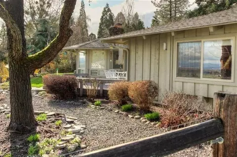 4530 Old Stage Rd, Central Point, OR 97502 photo 20
