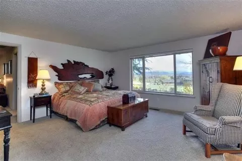 4530 Old Stage Rd, Central Point, OR 97502 photo 17