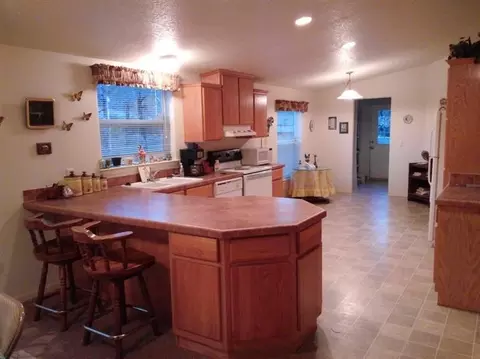 776 Mather Rd, Prospect, OR 97536 photo 4