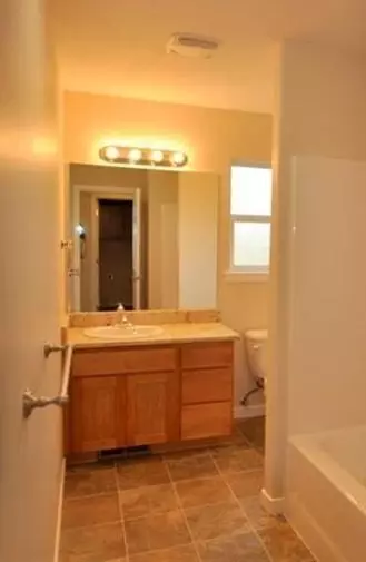 126 Suncrest, Talent, OR 97540 photo 6