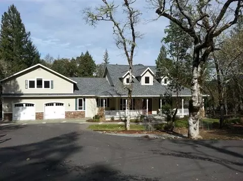 1690 Southside Rd, Grants Pass, OR 97527 photo 1