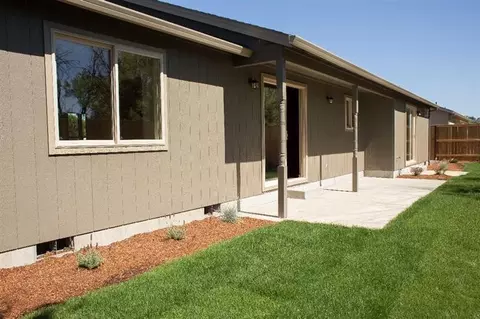 76 Dianne Way, Eagle Point, OR 97524 photo 18