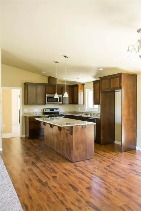 76 Dianne Way, Eagle Point, OR 97524 photo 5