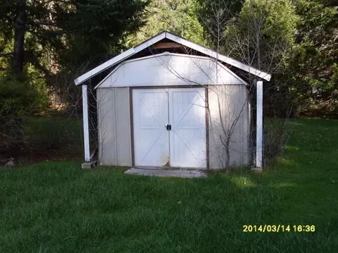141 Ivy Dr, Cave Junction, OR 97523 photo 5
