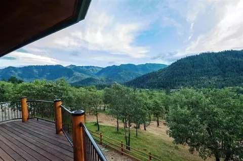 4386 Foothill Rd, Grants Pass, OR 97526 photo 4