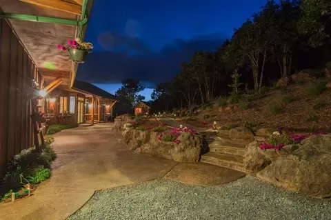 4386 Foothill Rd, Grants Pass, OR 97526 photo 6