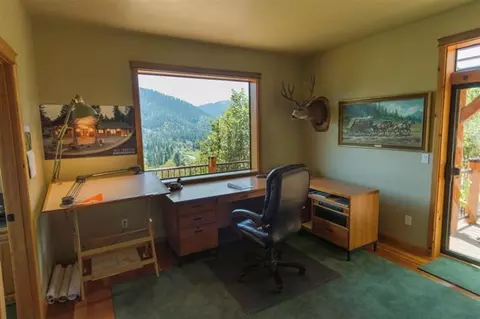 4386 Foothill Rd, Grants Pass, OR 97526 photo 18