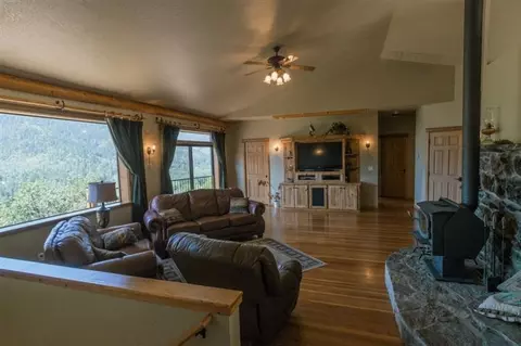 4386 Foothill Rd, Grants Pass, OR 97526 photo 8
