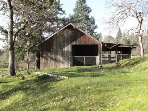 1897 Crowfoot Rd, Eagle Point, OR 97524 photo 23