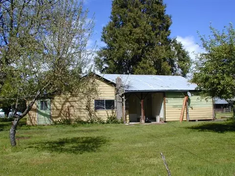 159 E Fork Rd, Williams, OR 97544 photo 5