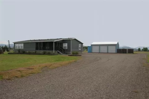 792 E Dutton Rd, Eagle Point, OR 97524 photo 1