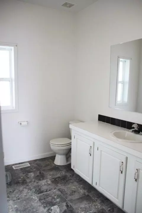 792 E Dutton Rd, Eagle Point, OR 97524 photo 11