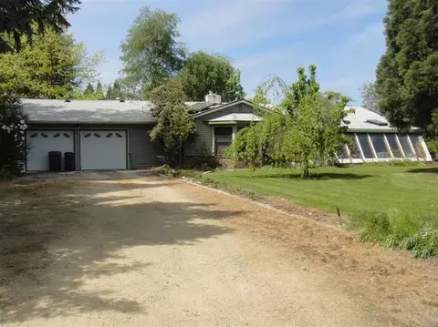 2804 Juniper Ave, Central Point, OR 97502 photo 1