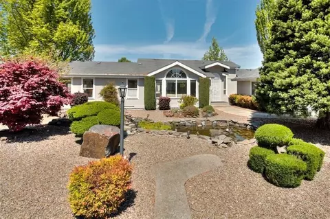 555 Freeman Rd #222, Central Point, OR 97502 photo 1