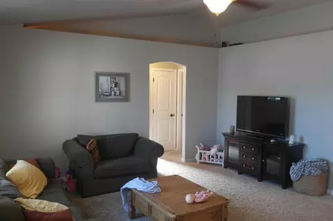245 Willow Bend Way, Central Point, OR 97502 photo 3