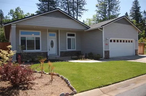 171 Cedar Ridge Dr, Cave Junction, OR 97523 photo 1