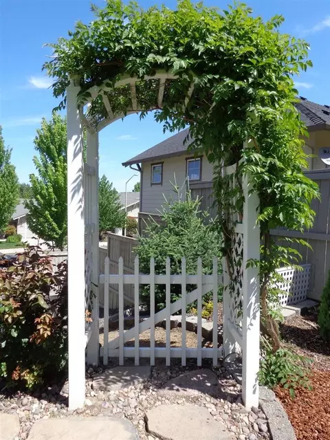 312 Meadow View Dr, Phoenix, OR 97535 photo 22