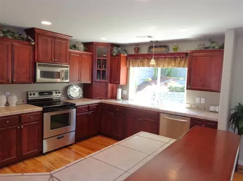 312 Meadow View Dr, Phoenix, OR 97535 photo 6