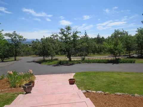 261 Sierra Dr, Eagle Point, OR 97524 photo 13