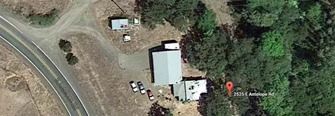 2525 E Antelope Rd, Eagle Point, OR 97524 photo 4