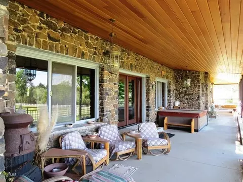 10170 Table Rock Rd, Central Point, OR 97502 photo 17