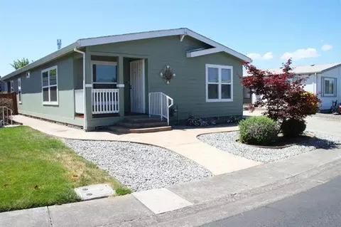 555 Freeman Rd #48, Central Point, OR 97502 photo 20