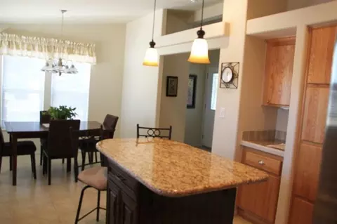555 Freeman Rd #48, Central Point, OR 97502 photo 2