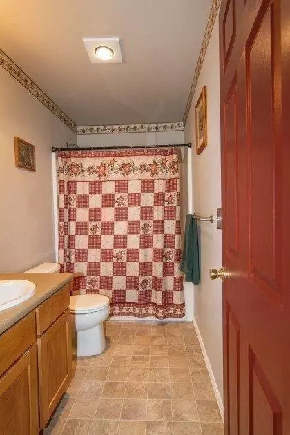 361 Jans Ct, Central Point, OR 97502 photo 12