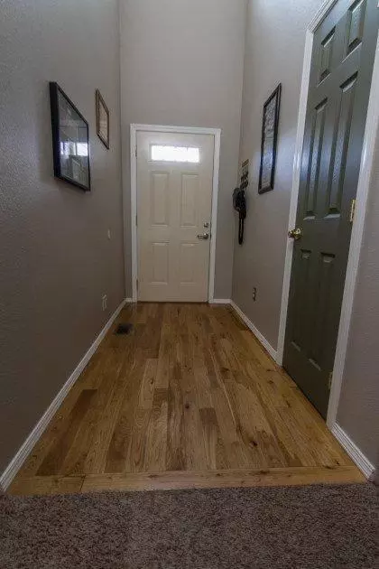 361 Jans Ct, Central Point, OR 97502 photo 2