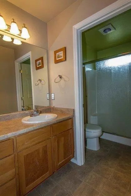 361 Jans Ct, Central Point, OR 97502 photo 11