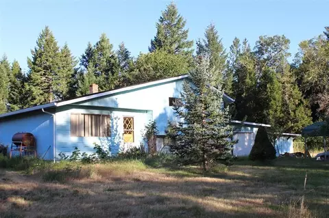 4395 Holland Loop Rd, Cave Junction, OR 97523 photo 2