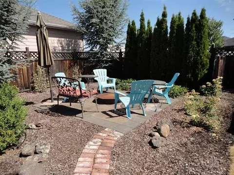 1085 Pumpkin Ridge Dr, Eagle Point, OR 97524 photo 9