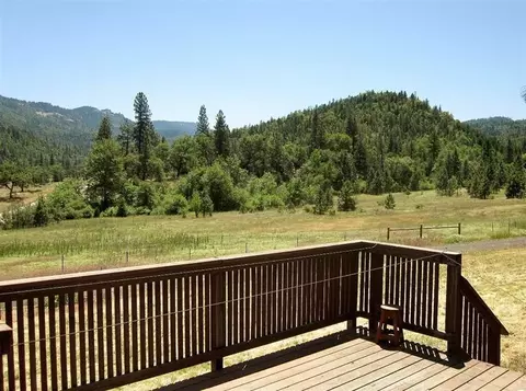 8200 E Antelope Rd, Eagle Point, OR 97524 photo 13