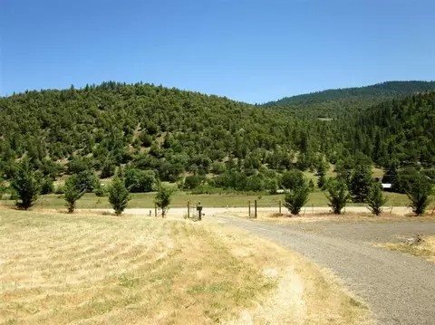 8200 E Antelope Rd, Eagle Point, OR 97524 photo 25